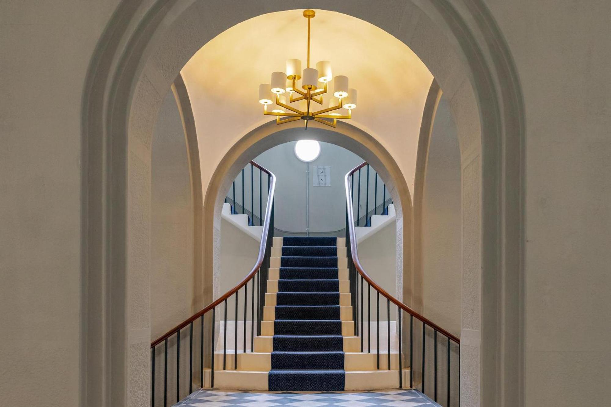 Apartment Designer 2bed 3bath Duplex - 20mins2central London! London