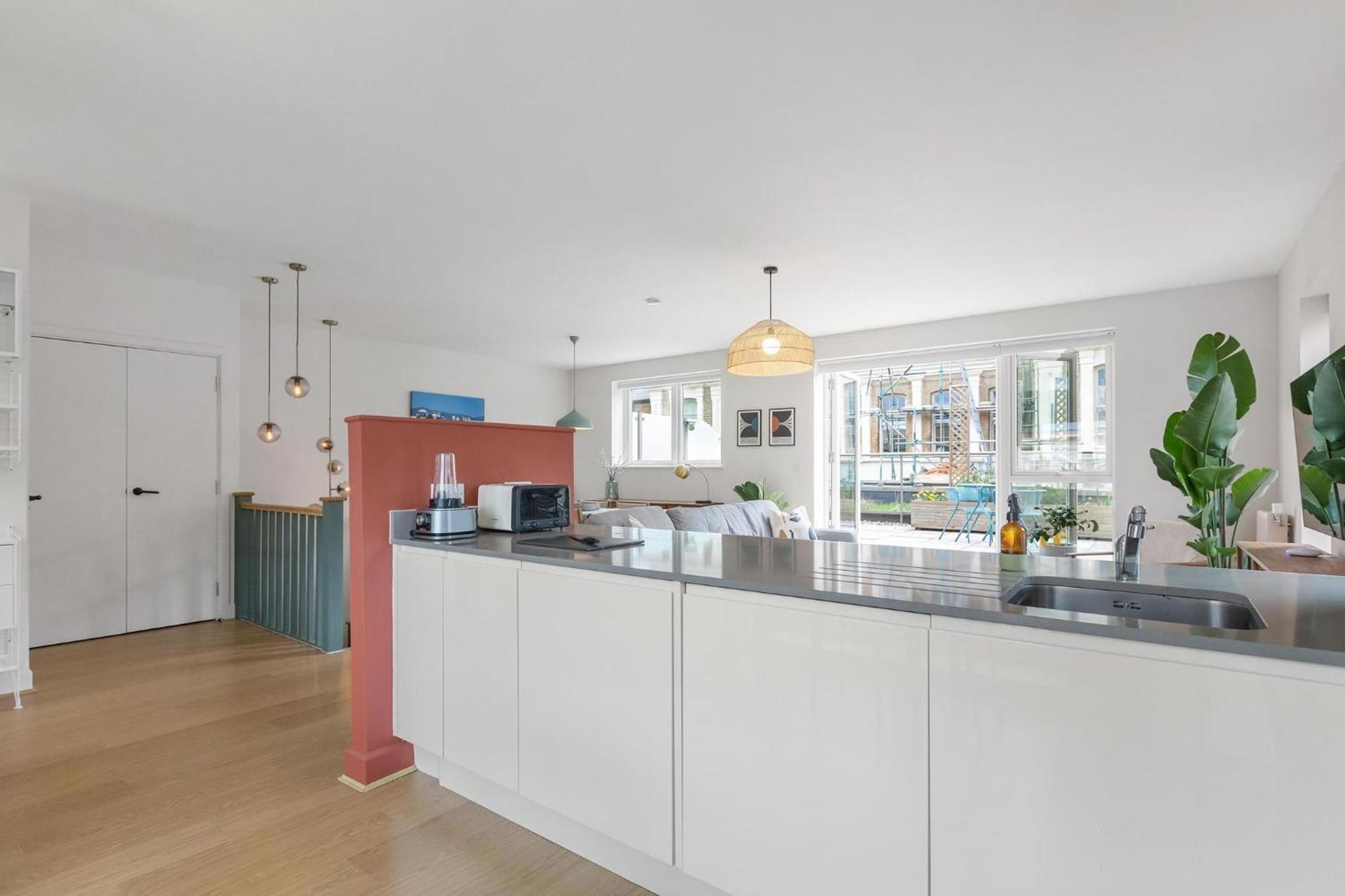 Appartamento Designer 2bed 3bath Duplex - 20mins2central London!