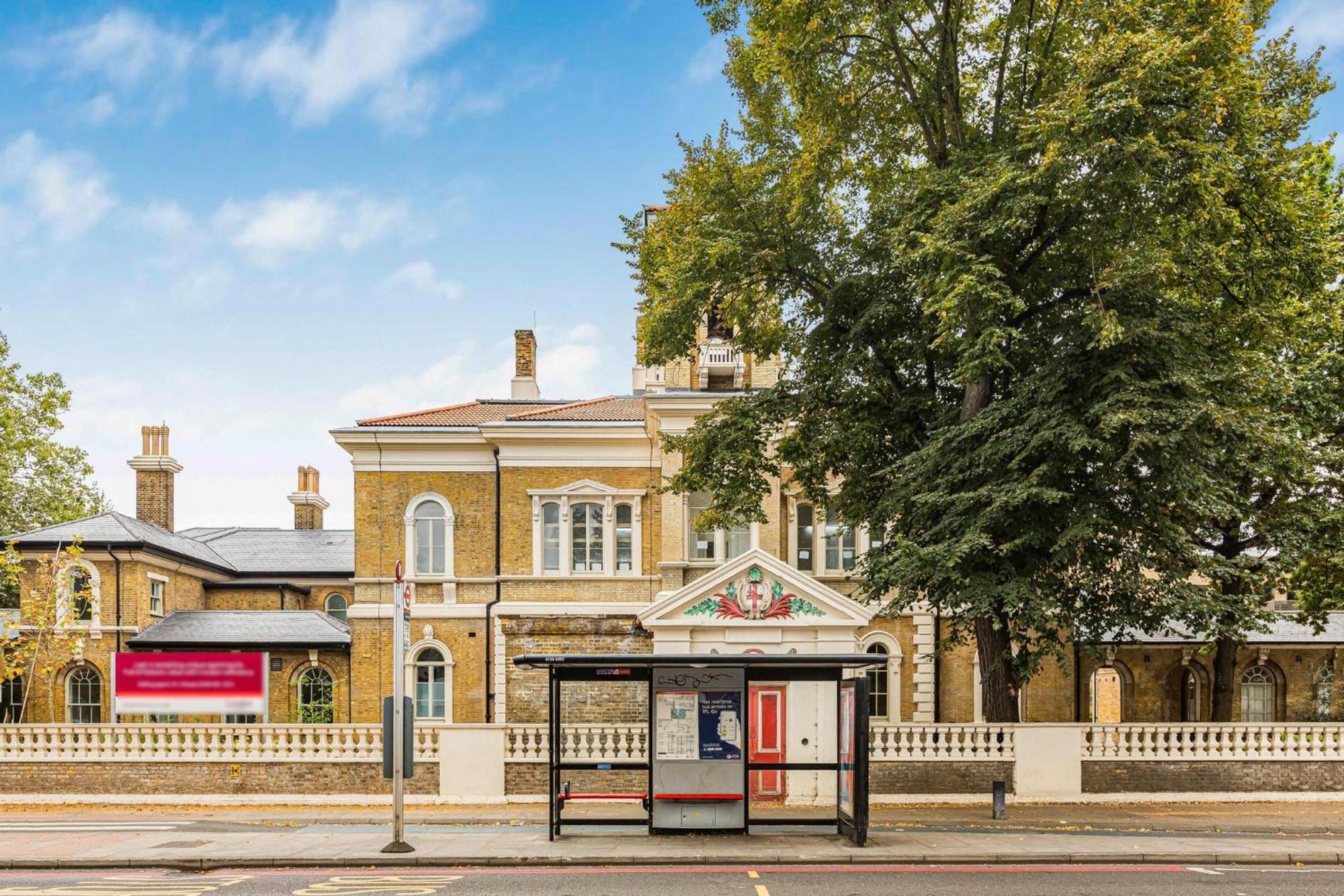 Designer 2bed 3bath Duplex - 20mins2central London! Appartamento